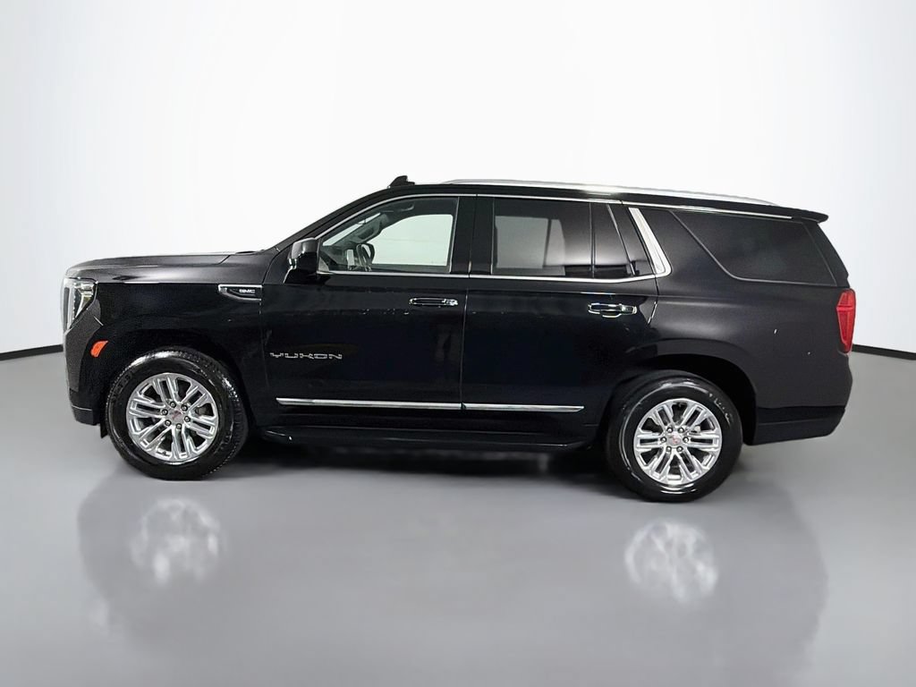 Used 2024 GMC Yukon SLT AWD/4WD image 4