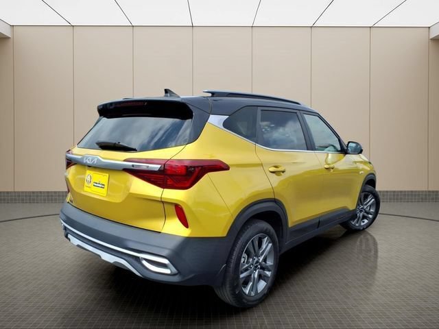 Used 2023 Kia Seltos S w/ Navigation Package AWD/4WD image 8