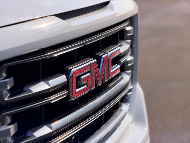 Used 2018 GMC Sierra 1500 SLT AWD/4WD image 30