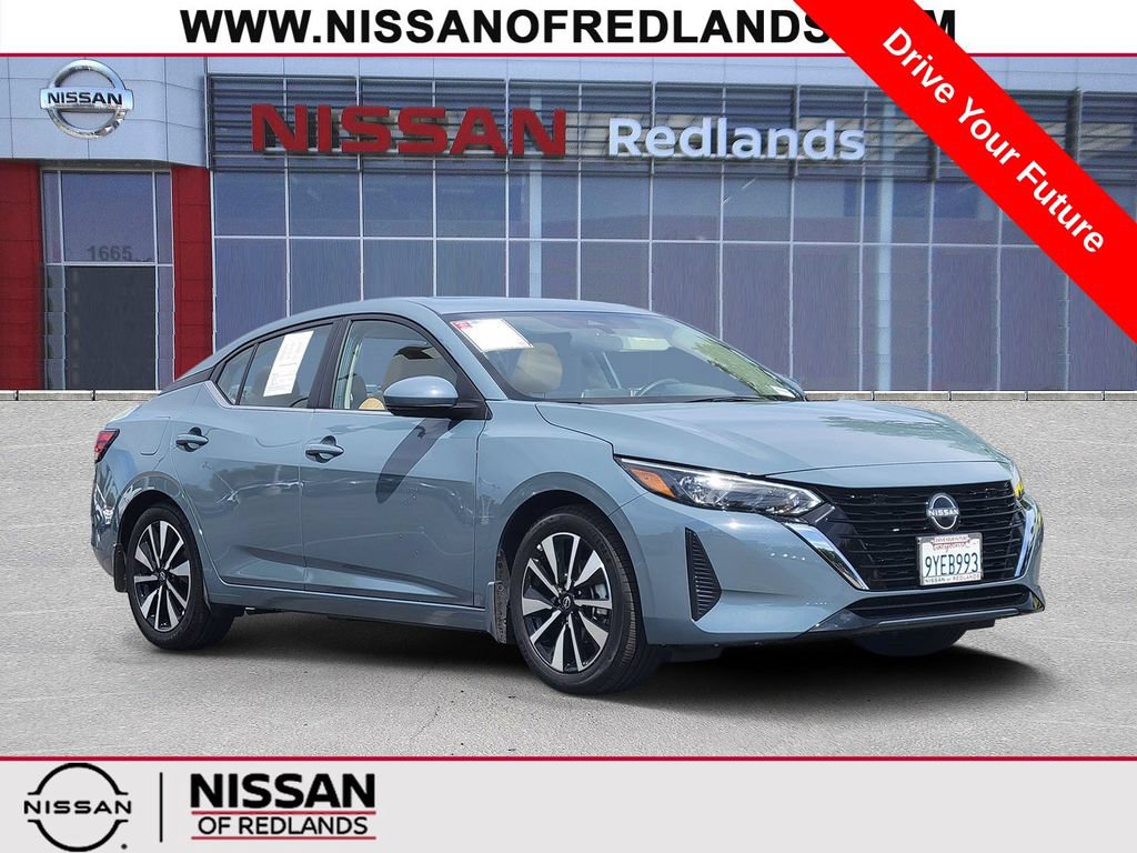 Used 2025 Nissan Sentra SV w/ SV Premium Package FWD image 1