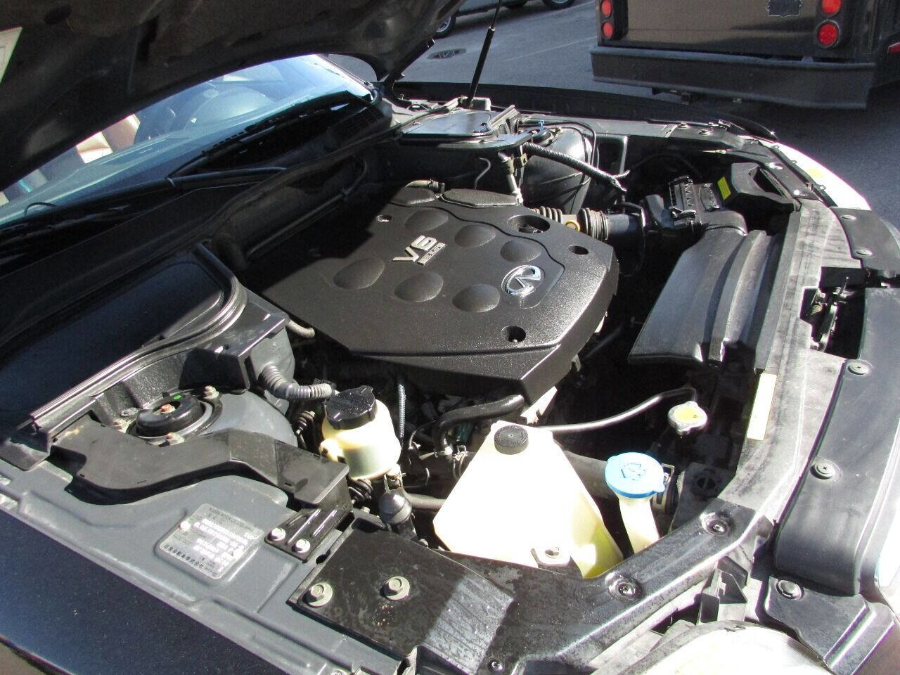 Used 2004 INFINITI FX35 2WD w/ Touring Pkg image 16