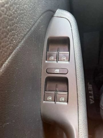 Used 2017 Volkswagen Jetta S FWD image 22