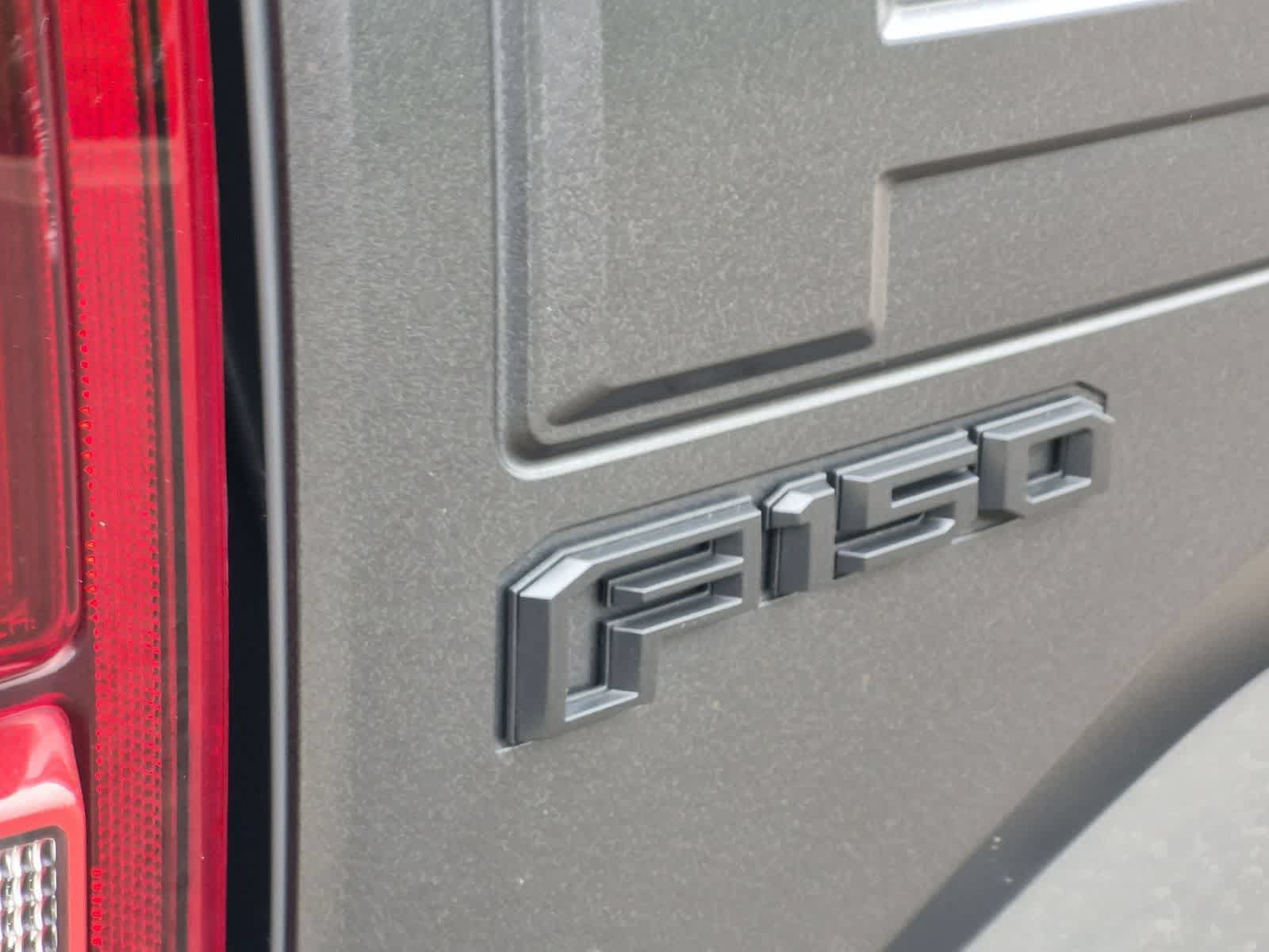 Used 2018 Ford F150 Raptor w/ Equipment Group 802A Luxury AWD/4WD image 13