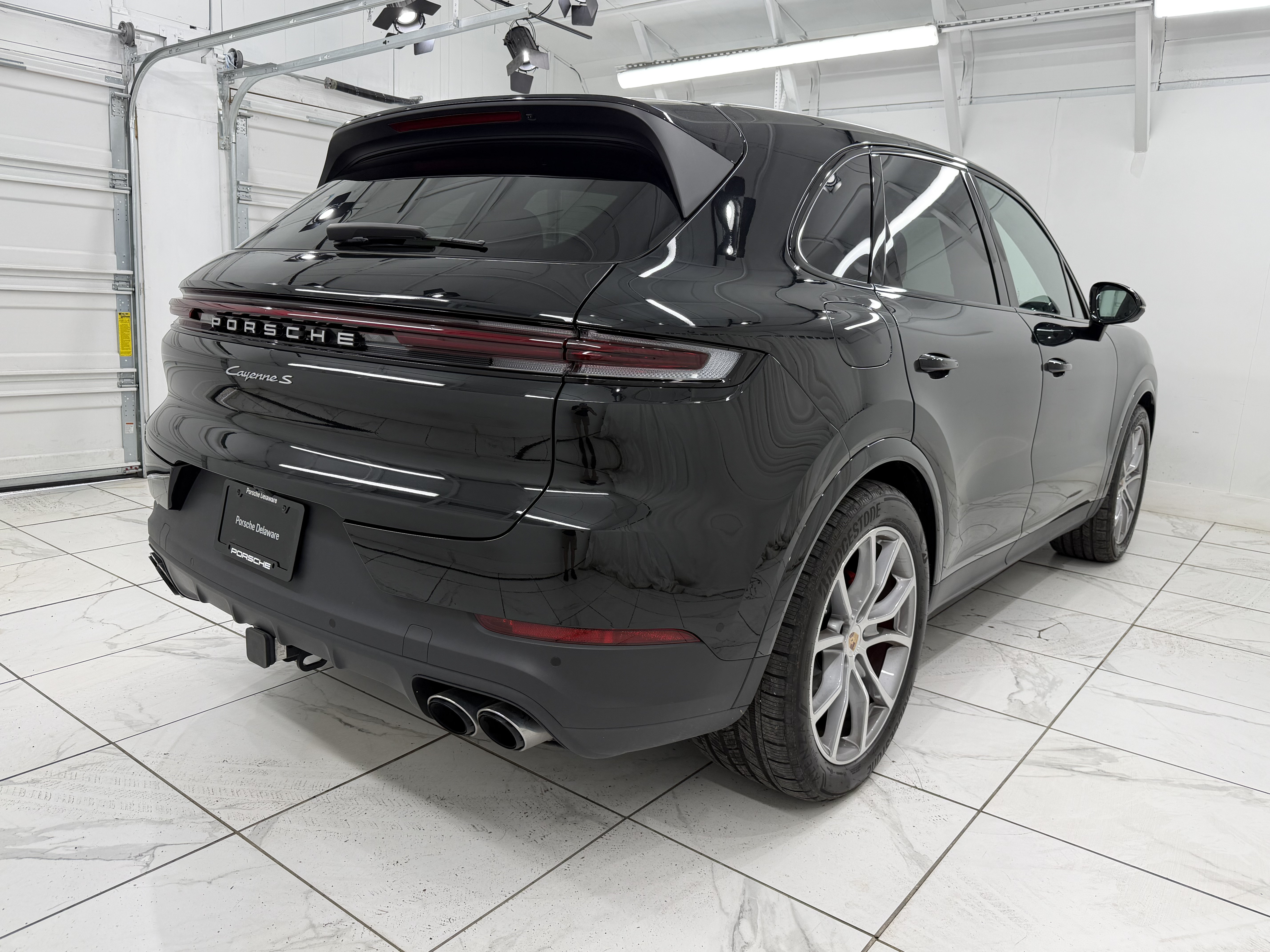 Certified 2025 Porsche Cayenne S AWD/4WD image 12