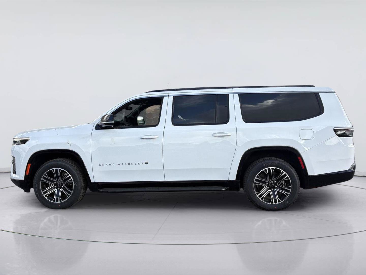 New 2026 Jeep Grand Wagoneer L 4WD image 2
