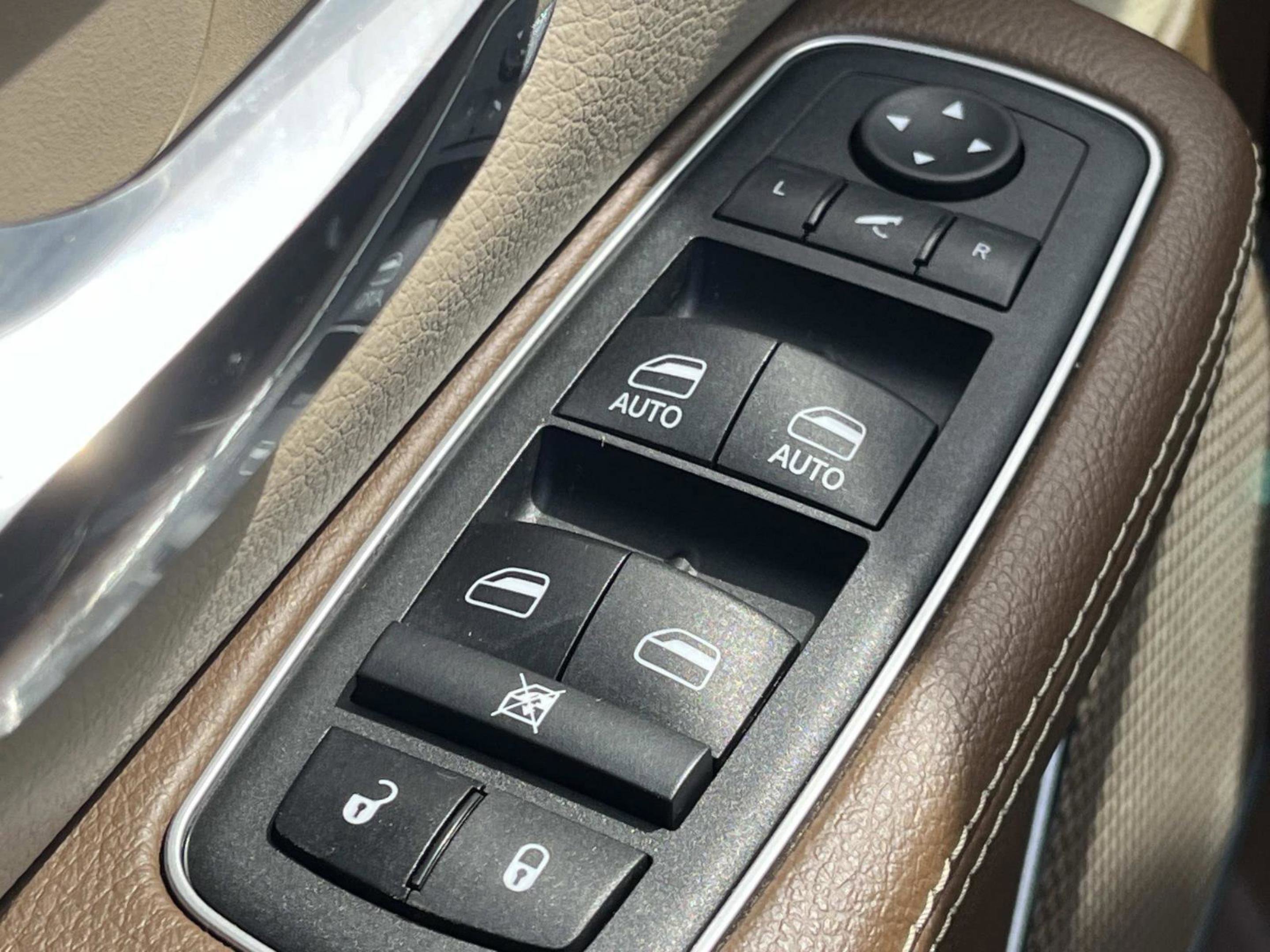 Used 2022 RAM 1500 Laramie AWD/4WD image 25