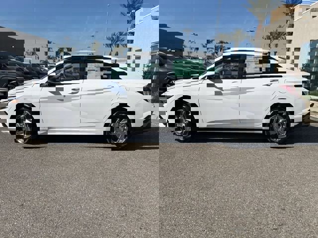 New 2026 Hyundai Elantra SE image 6