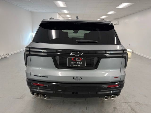 New 2026 Chevrolet Traverse RS w/ LPO, Floor Liner Package image 7
