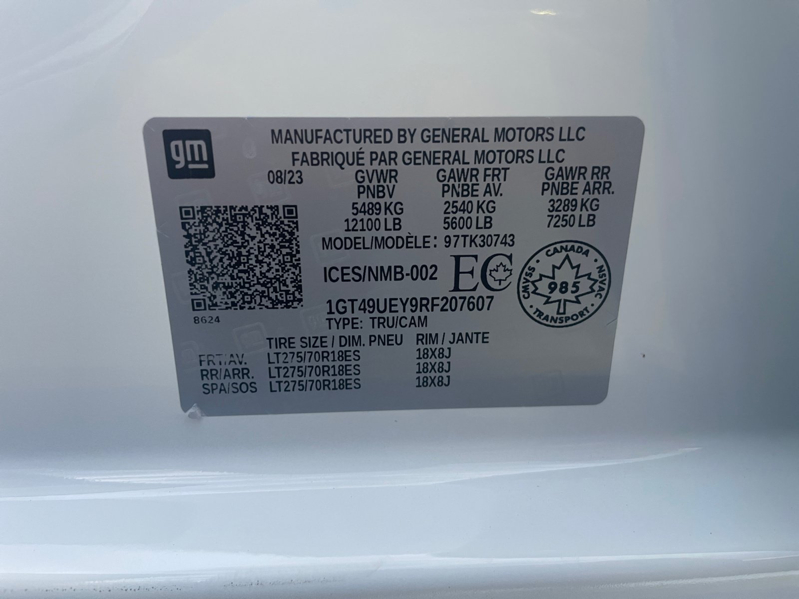Used 2024 GMC Sierra 3500 SLT w/ SLT Convenience Package AWD/4WD image 30