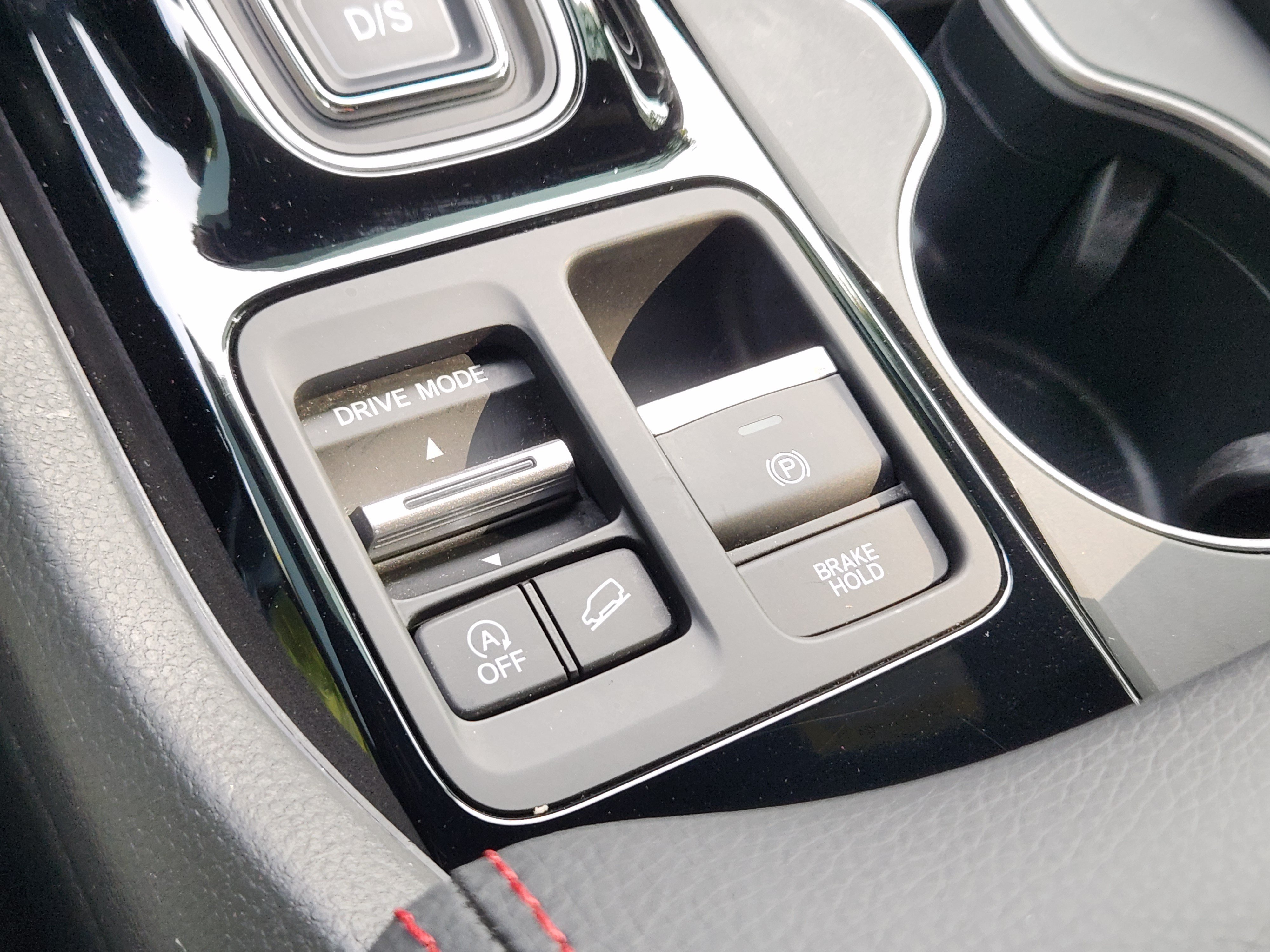 Used 2025 Honda Pilot Black Edition image 15