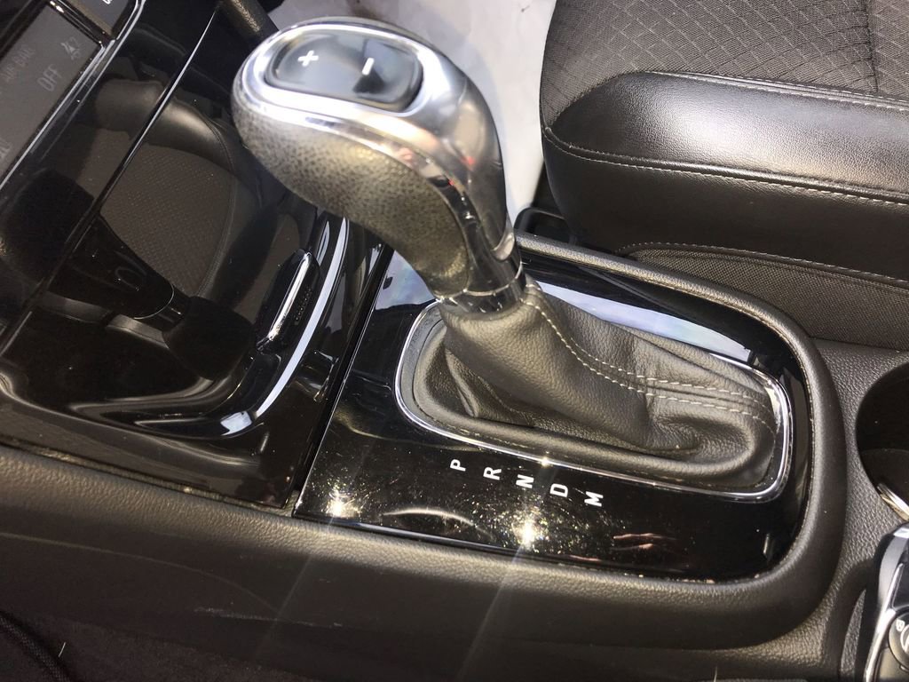 Used 2019 Buick Encore Preferred w/ Safety Package image 17