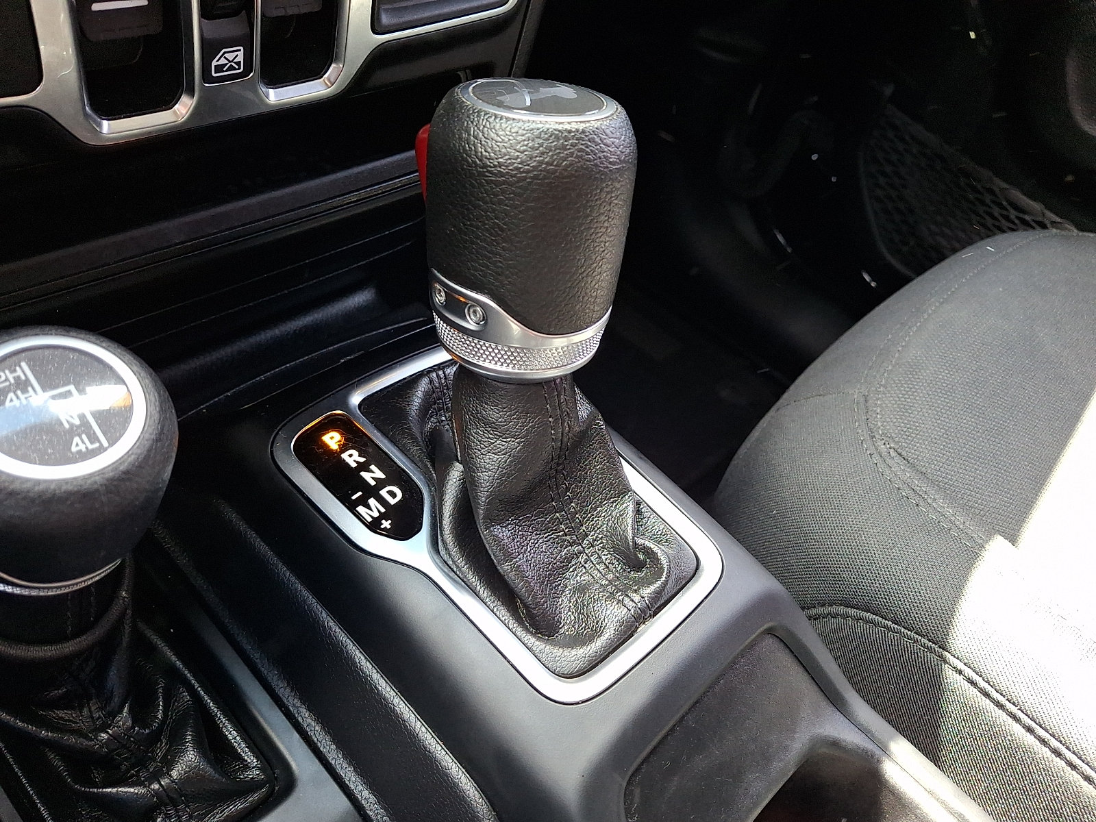 Used 2022 Jeep Wrangler Unlimited Sport AWD/4WD image 15