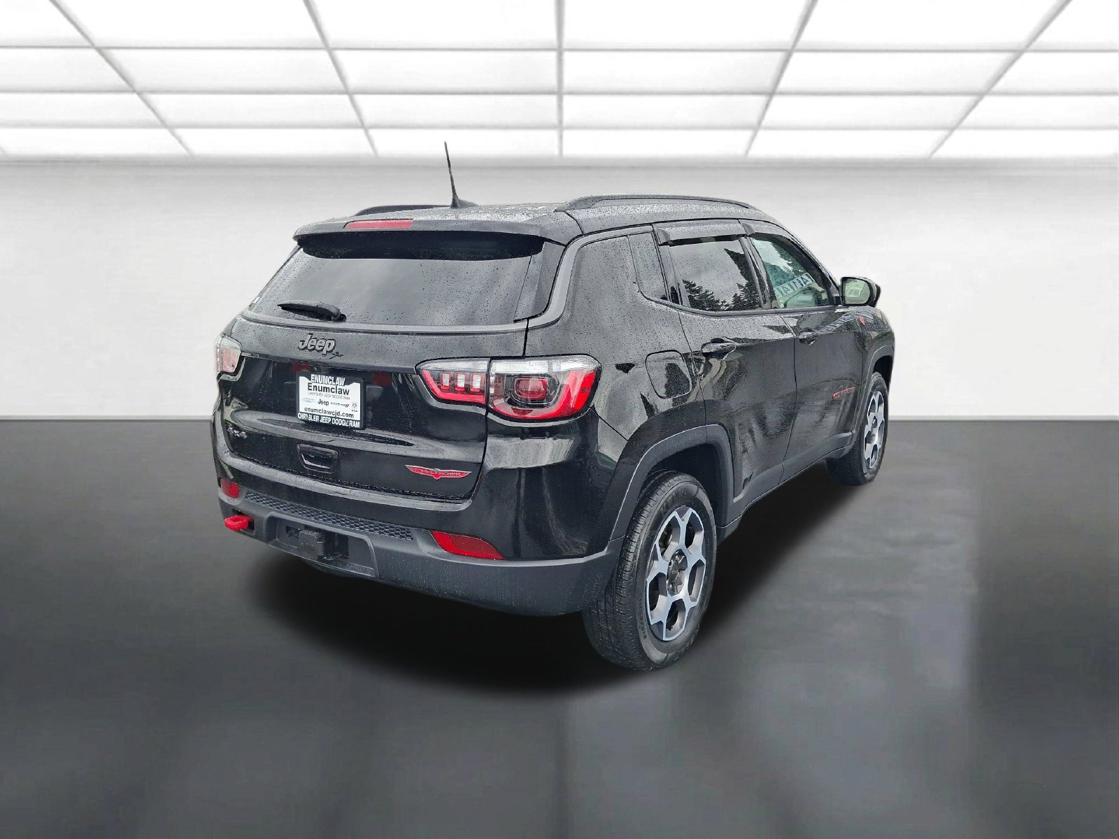 Certified 2022 Jeep Compass Trailhawk w/ Sun and Sound Group AWD/4WD image 3