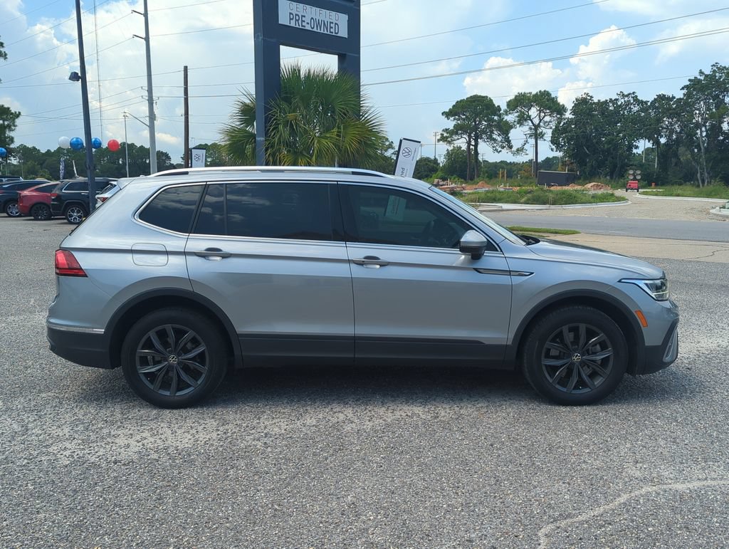 Certified 2023 Volkswagen Tiguan SE w/ Panoramic Sunroof Package FWD image 8