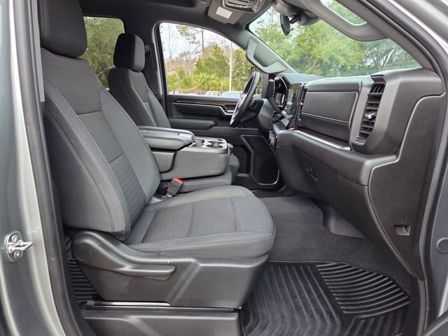 Used 2025 Chevrolet Silverado 2500 LT w/ Convenience Package image 3