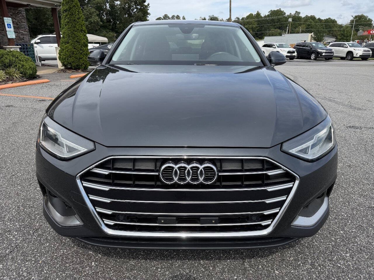 Used 2020 Audi A4 2.0T Premium w/ Convenience Package FWD image 4