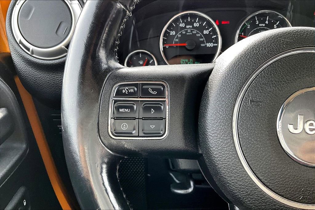 Used 2012 Jeep Wrangler Unlimited Rubicon w/ Dual Top Group image 18