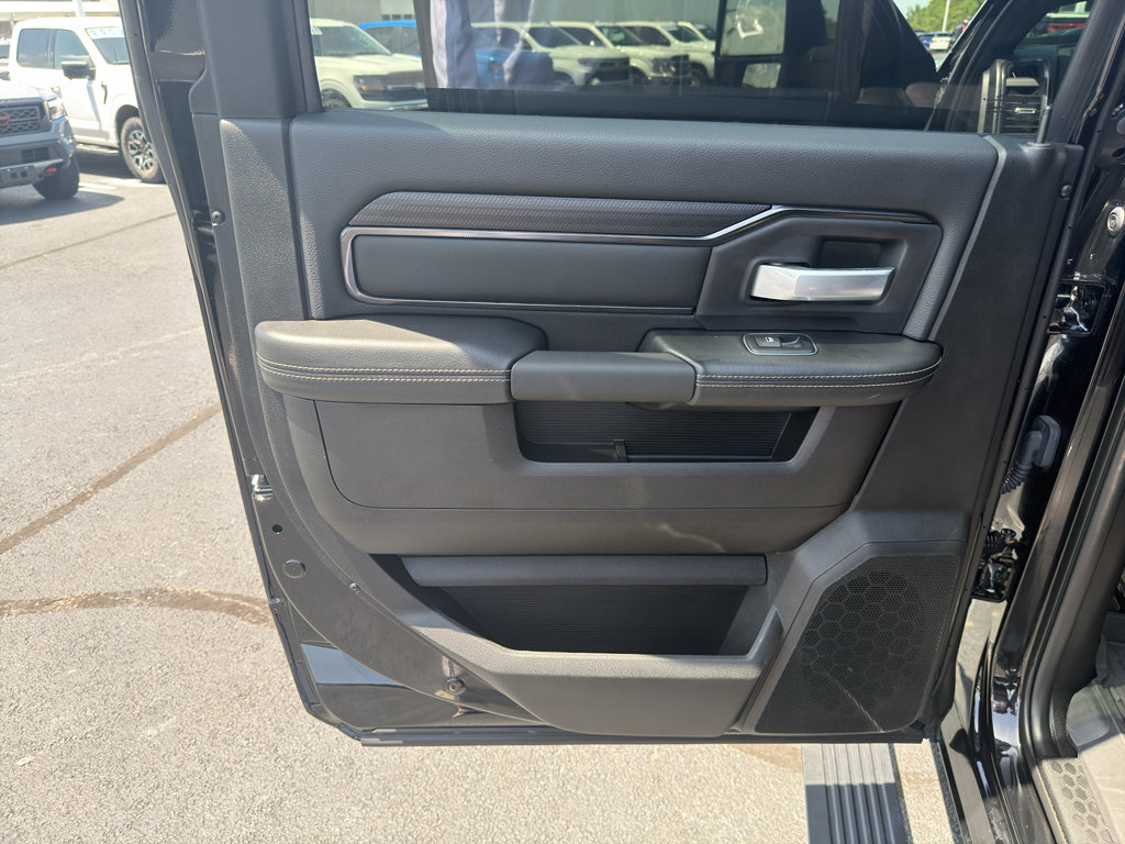 Used 2024 RAM 2500 Rebel AWD/4WD image 24