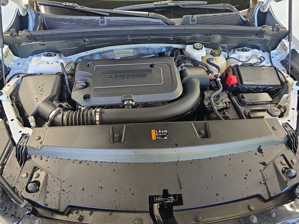 Used 2023 Buick Envision Essence AWD/4WD image 28