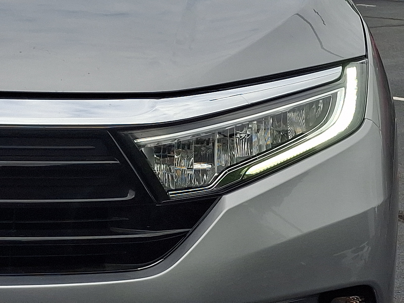 Used 2023 Honda Odyssey EX-L image 9
