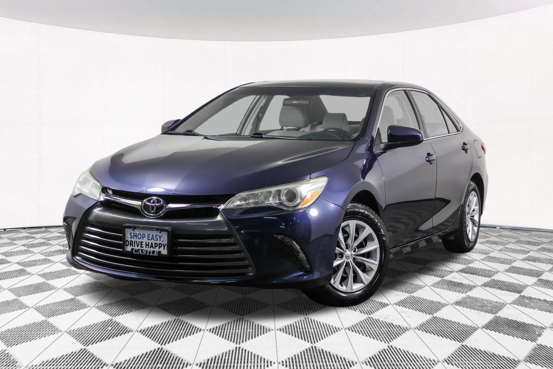 Used 2017 Toyota Camry LE w/ Moonroof Package FWD image 2