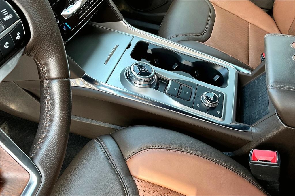 Used 2022 Ford Explorer King Ranch w/ Technology Package AWD/4WD image 19