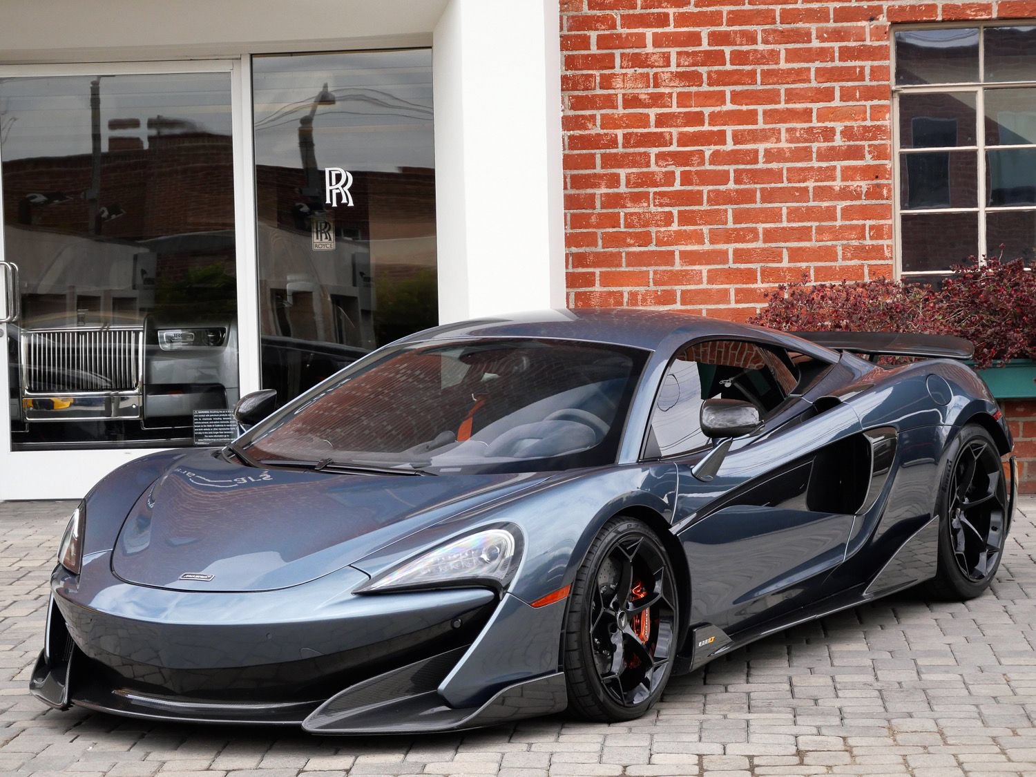 Used 2019 McLaren 600LT RWD image 40