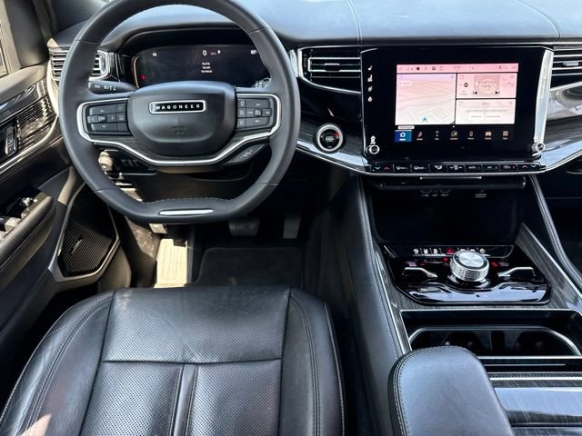 Used 2022 Jeep Wagoneer Series III w/ Premium Group I AWD/4WD image 21
