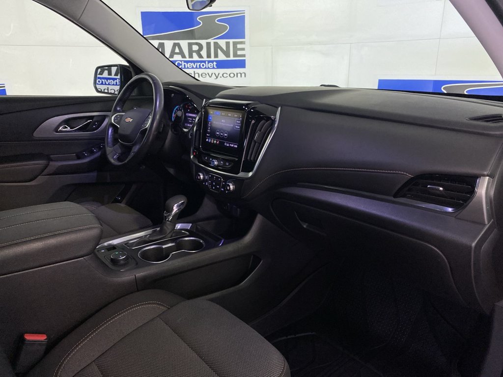 Used 2021 Chevrolet Traverse LT FWD image 34