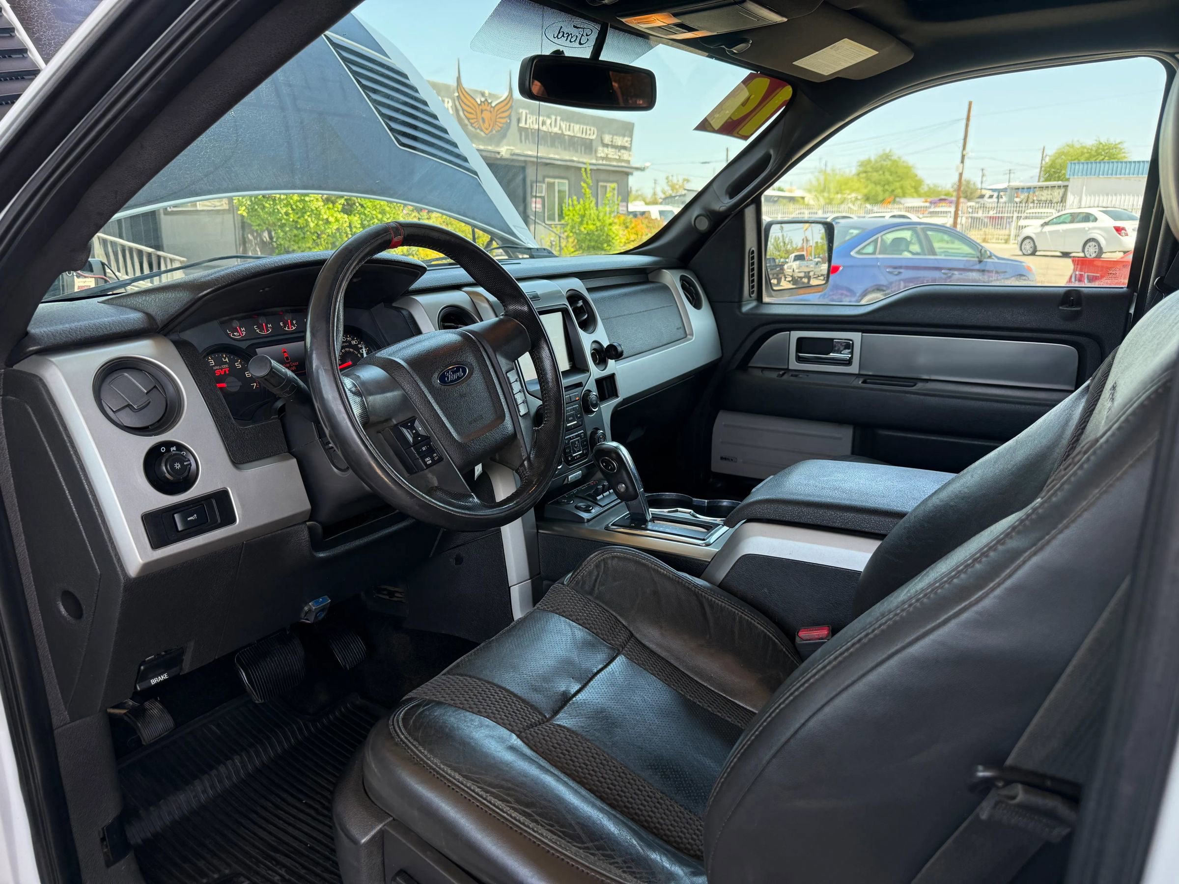 Used 2014 Ford F150 Raptor w/ Equipment Group 801A Luxury AWD/4WD image 8