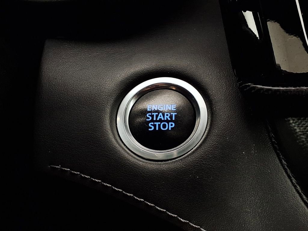 Used 2021 Toyota Highlander XSE image 18