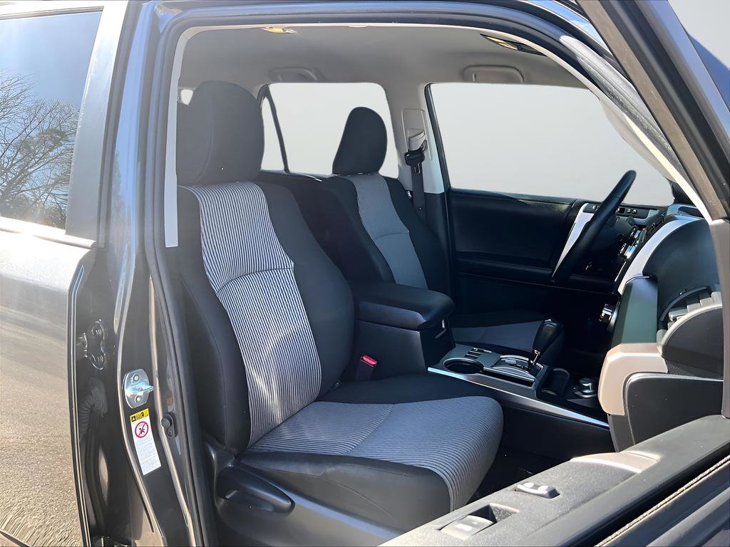 Used 2018 Toyota 4Runner SR5 image 17