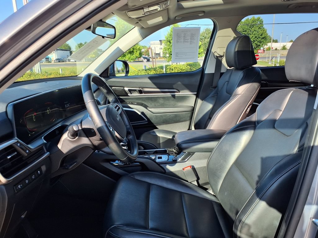 Used 2025 Kia Telluride S FWD image 17