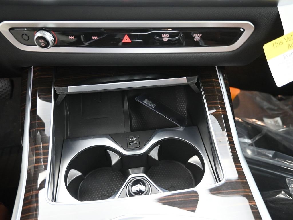 New 2026 BMW X7 xDrive40i image 15