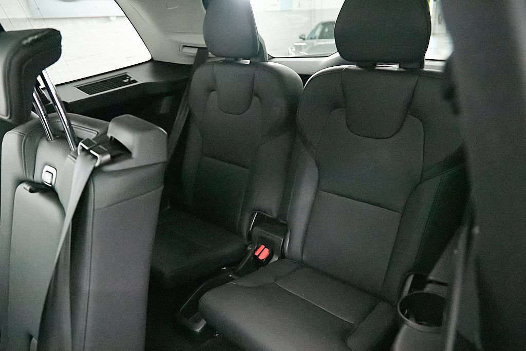 Certified 2024 Volvo XC90 B6 Plus w/ Protection Package Premier AWD/4WD image 22