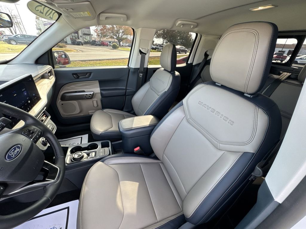 Used 2025 Ford Maverick Lariat AWD/4WD image 11