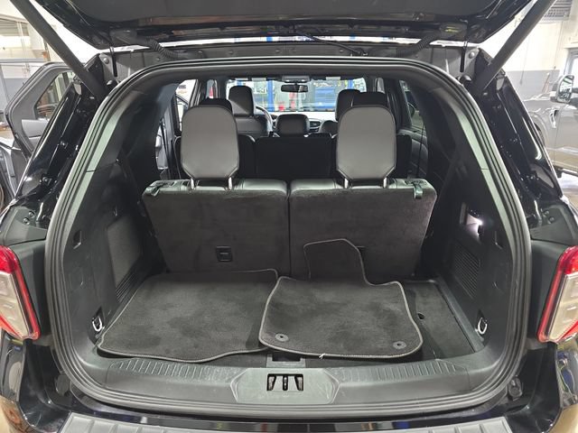 Used 2023 Ford Explorer ST w/ Equipment Group 401A AWD/4WD image 17