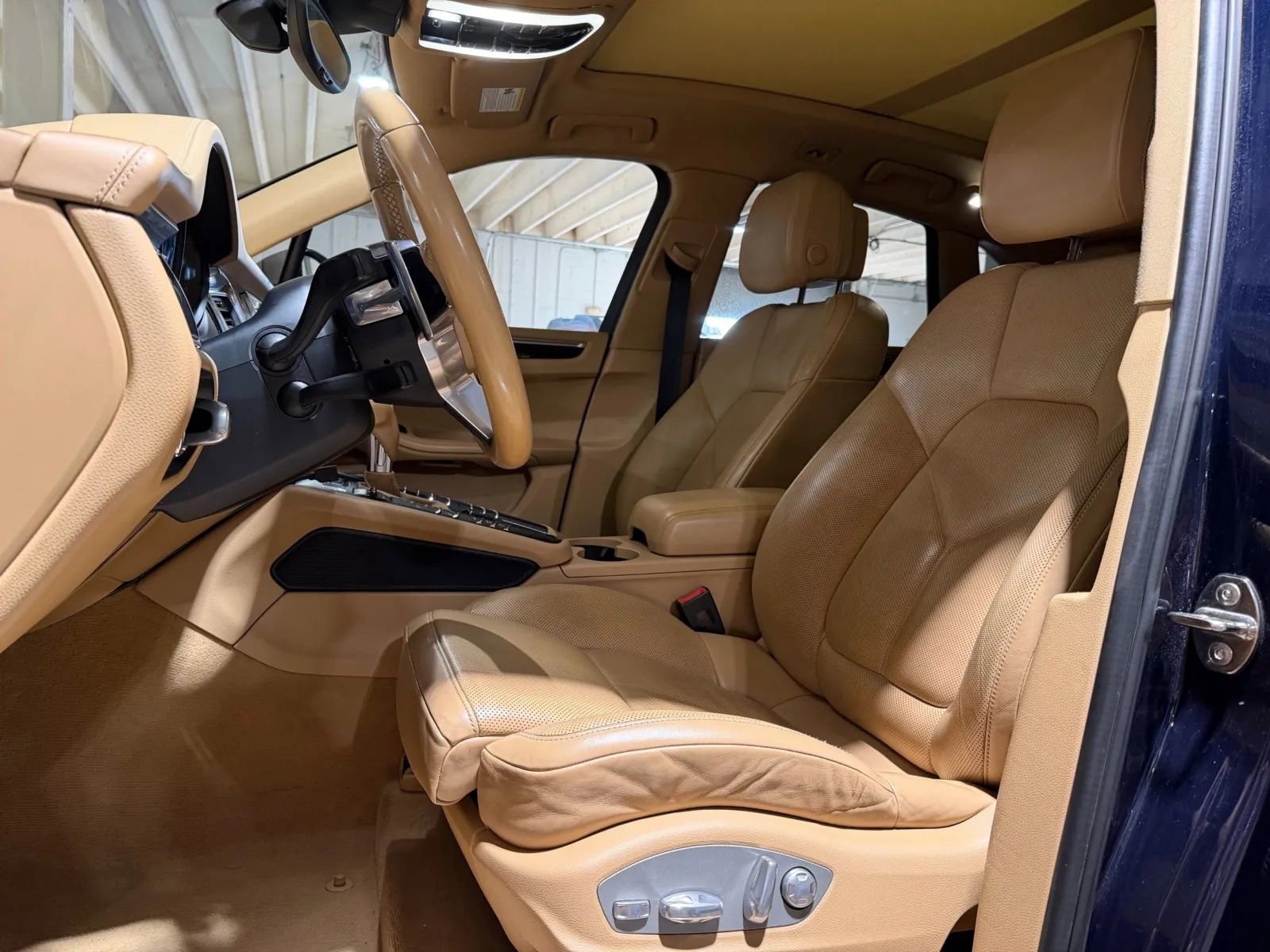 Used 2017 Porsche Macan S AWD/4WD image 9