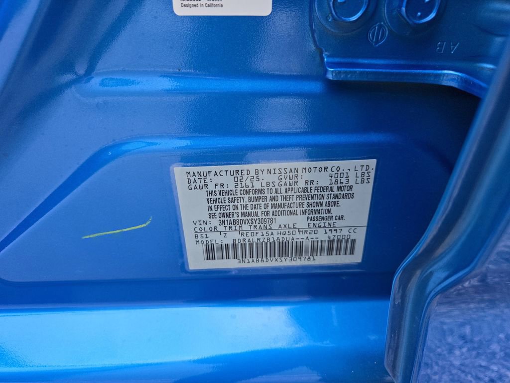 Used 2025 Nissan Sentra SR FWD image 29