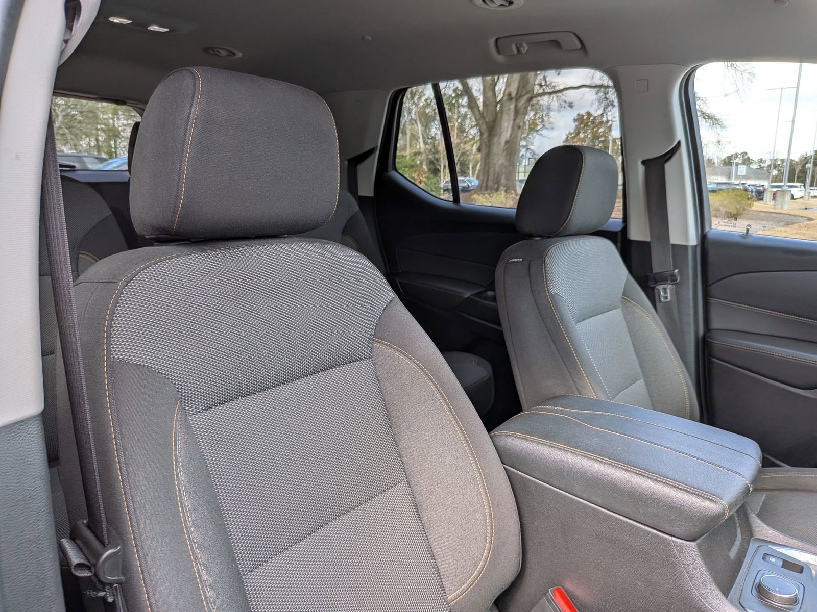 Used 2019 Chevrolet Traverse LT image 38