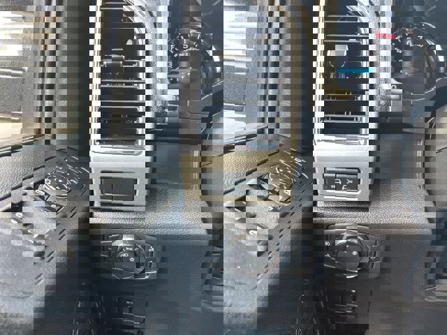 Used 2018 Ford F250 Lariat w/ Chrome Package image 22