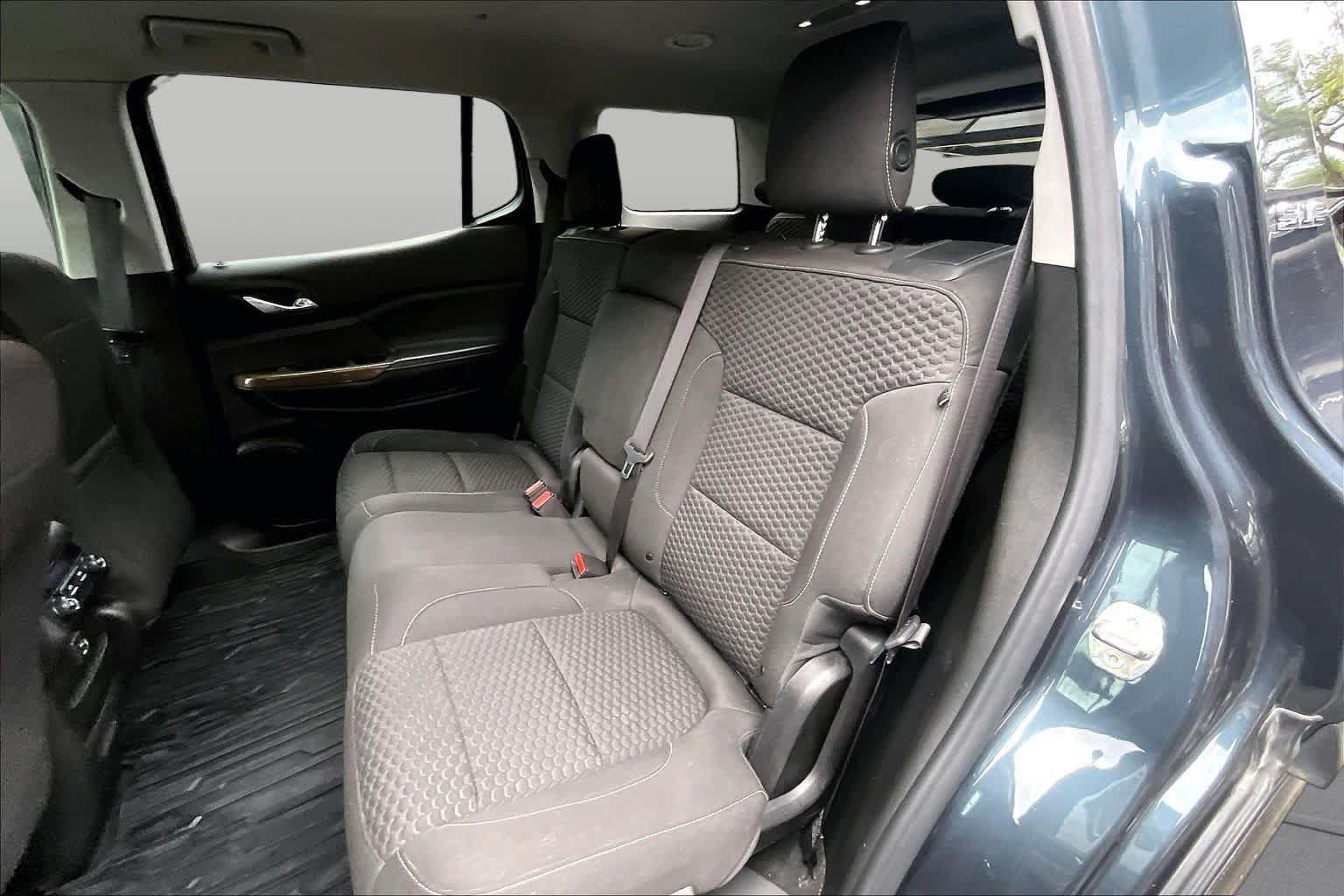 Used 2019 GMC Acadia SLE FWD image 21
