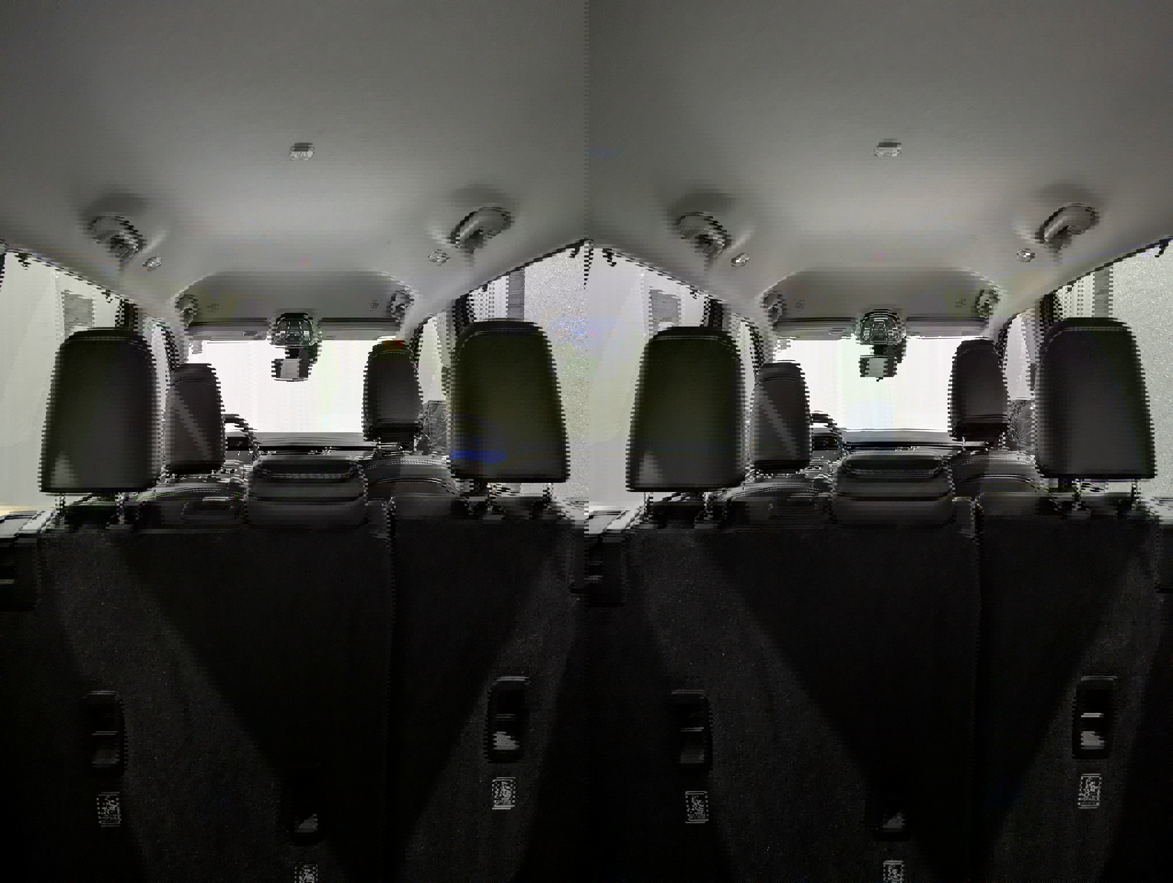 Used 2023 Jeep Grand Cherokee L Limited w/ Luxury Tech Group II image 11