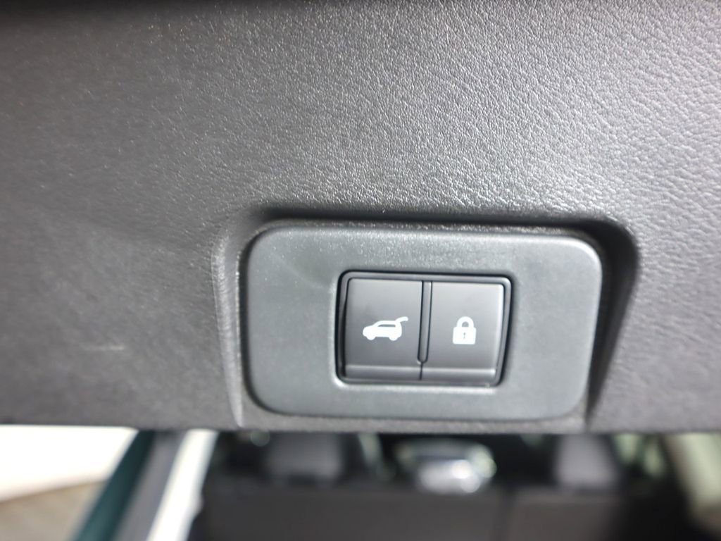 New 2026 Nissan Rogue SV AWD/4WD image 30