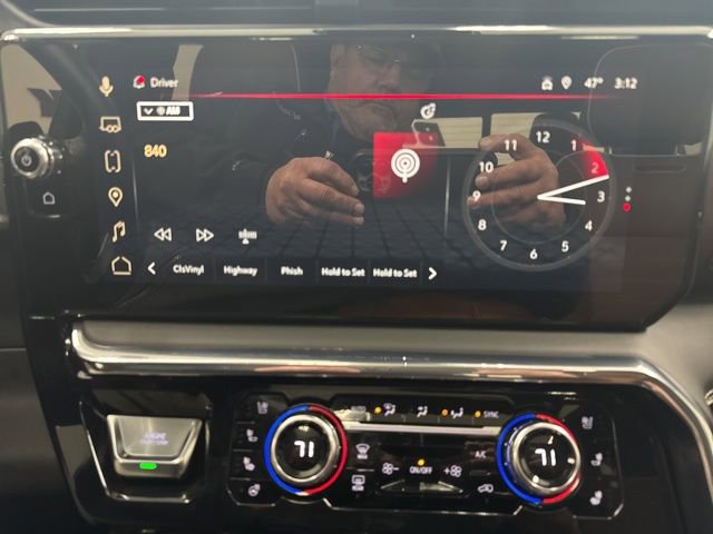 Used 2025 GMC Sierra 1500 Denali Ultimate image 17