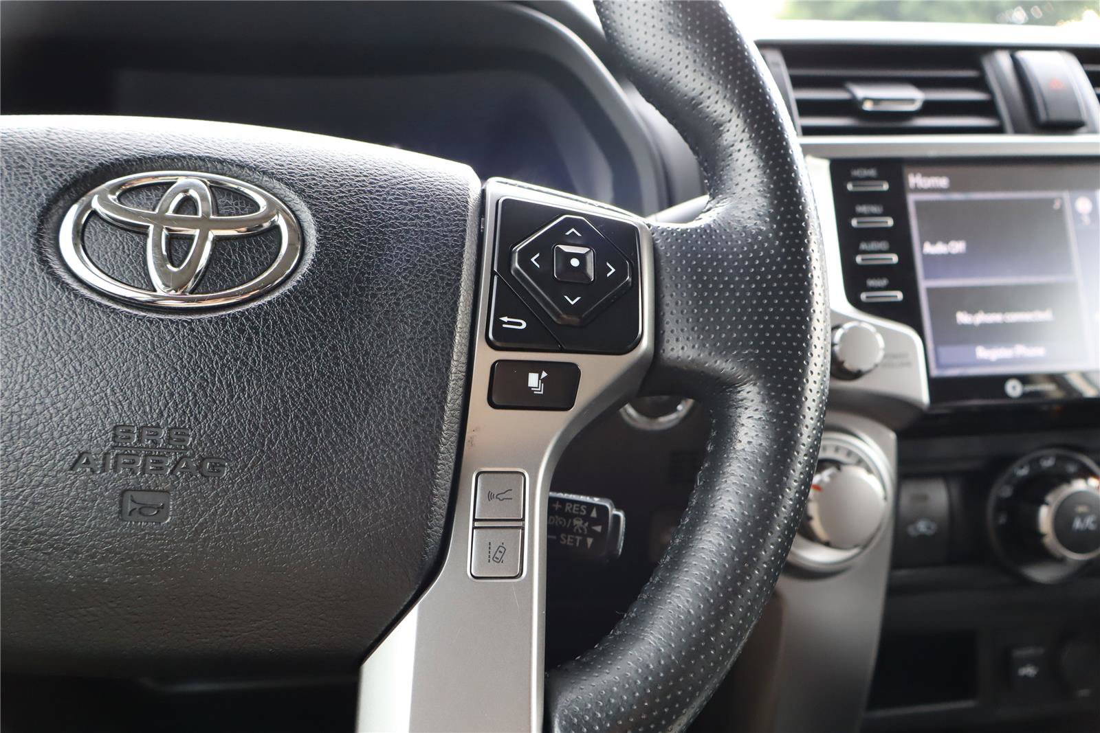 Used 2023 Toyota 4Runner SR5 Premium w/ Moonroof Package AWD/4WD image 18