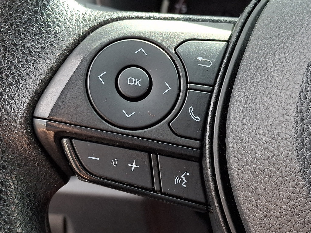 Certified 2025 Toyota RAV4 XLE AWD/4WD image 25