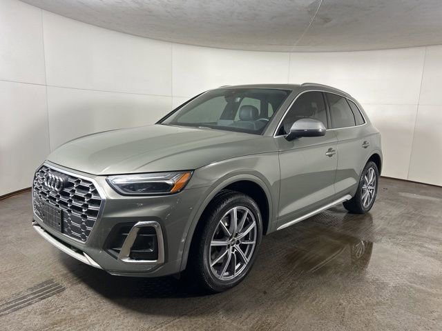 Used 2023 Audi SQ5 Premium Plus w/ Premium Plus Package image 3