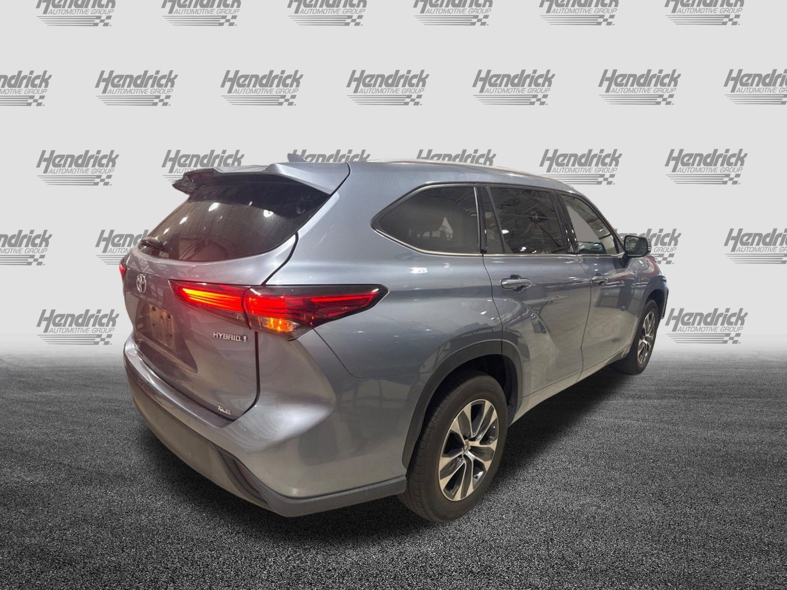 Used 2022 Toyota Highlander XLE FWD image 50