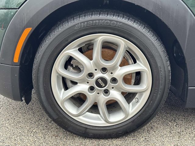 Used 2019 MINI Cooper 2-Door Hardtop w/ Storage Package image 9